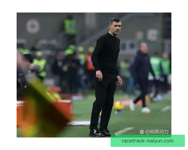 莱奥在新赛季持续提升，成为球队边路表现稳健的核心。