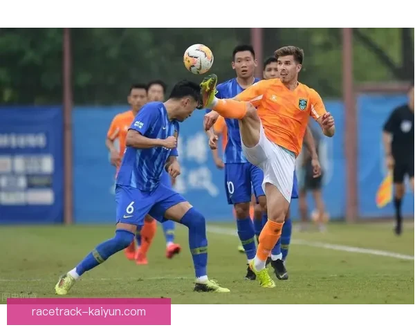 足球球队补强动态分析：近期转会市场趋势与各队补强策略解析